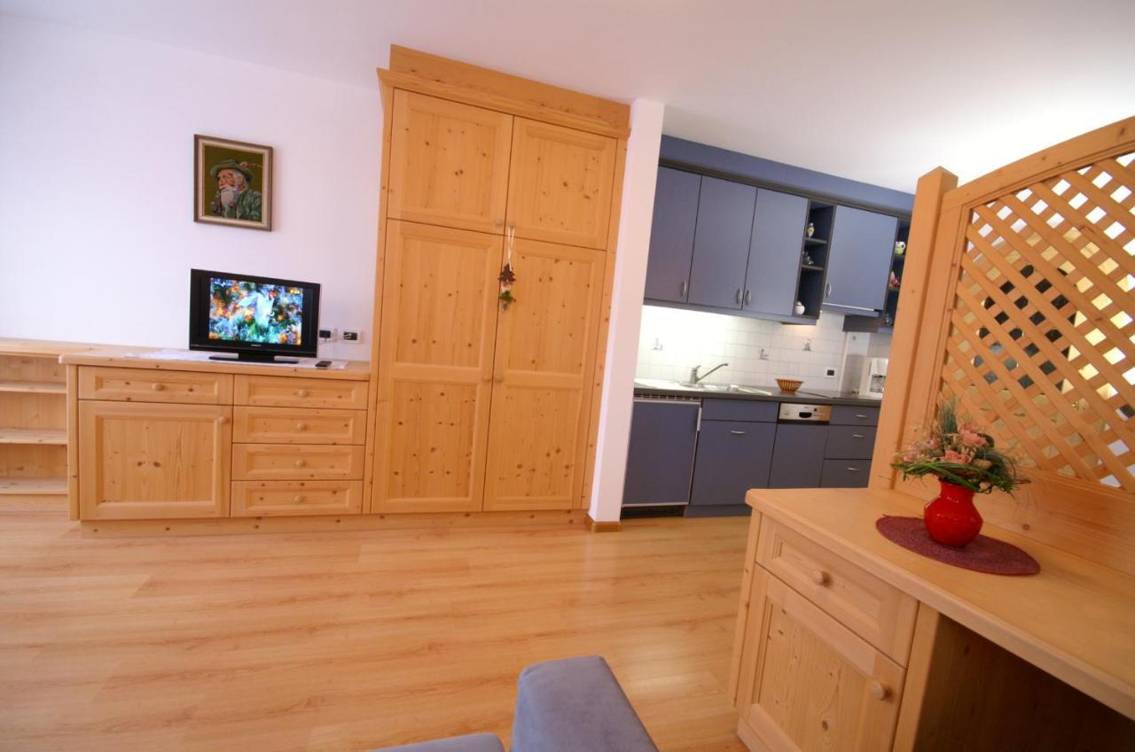 Appartamenti Residence Pars バディーア エクステリア 写真
