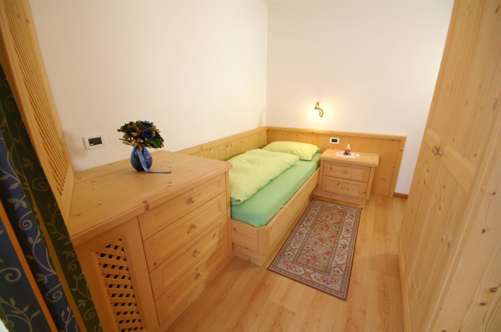 Appartamenti Residence Pars バディーア エクステリア 写真