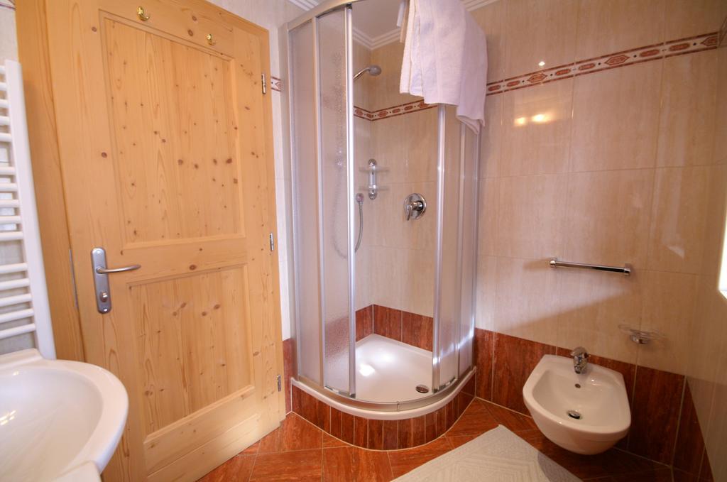 Appartamenti Residence Pars バディーア エクステリア 写真