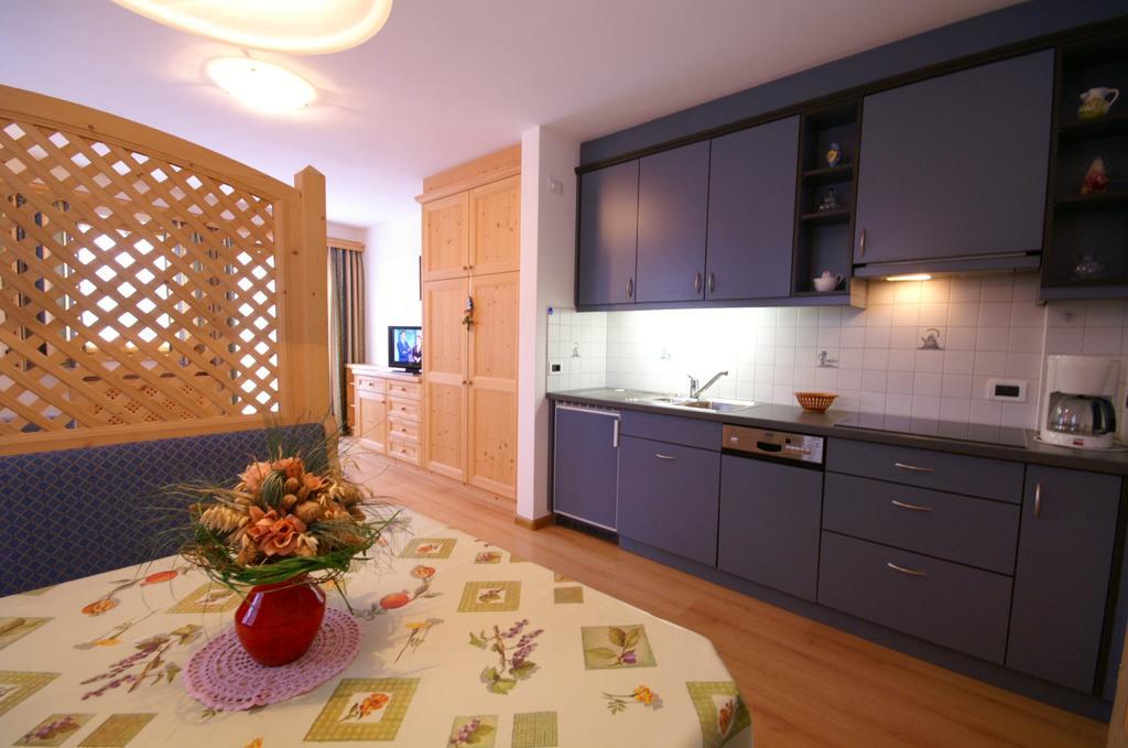 Appartamenti Residence Pars バディーア エクステリア 写真